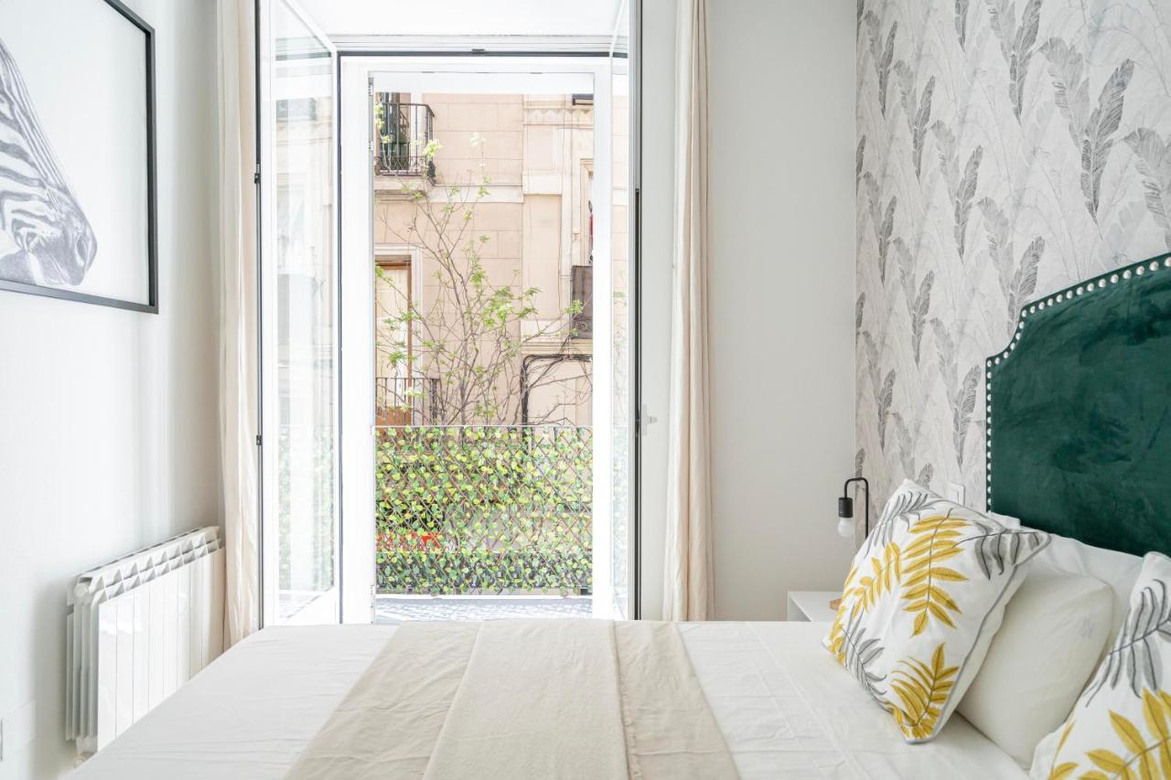 For You Rentals Elegante Y Bonito Apartamento Temporal En El Corazon De Madrid Inf1C Exterior foto